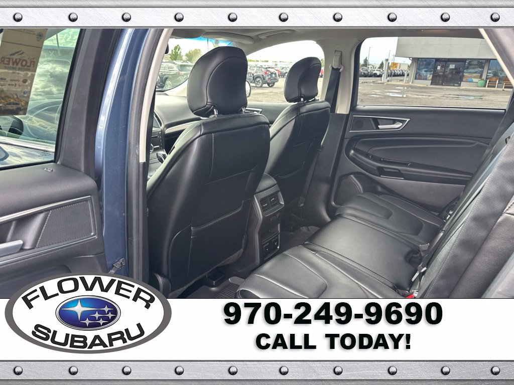 Used 2018 Ford Edge Titanium w/ Equipment Group 302A AWD/4WD image 18