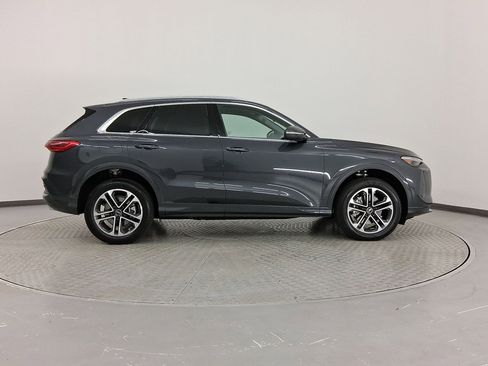 New 2025 Audi Q5 Premium Plus image 8