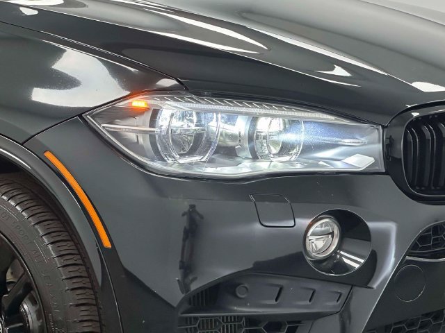 Used 2017 BMW X5 M AWD/4WD image 21
