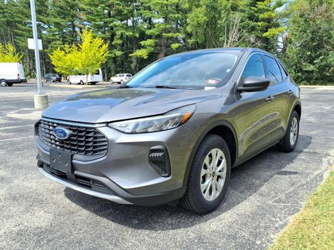 Used 2024 Ford Escape Active AWD/4WD image 4