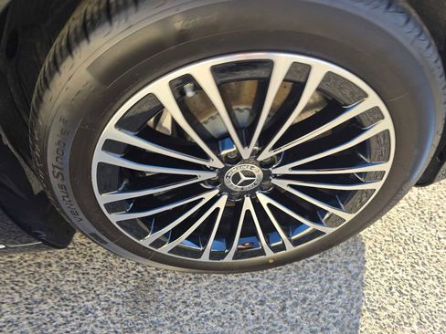 Used 2024 Mercedes-Benz S 580 4MATIC Sedan image 9