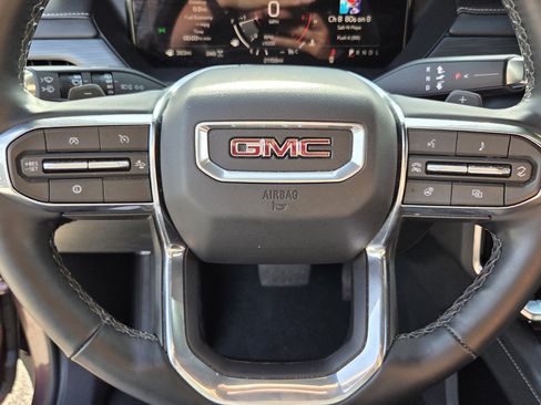 Certified 2026 GMC Acadia Elevation w/ Elevation Premium Package AWD/4WD image 32
