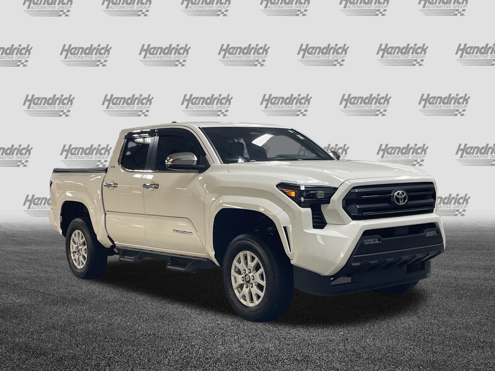 Used 2024 Toyota Tacoma SR5 AWD/4WD image 2