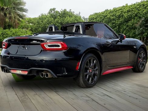 Used 2017 FIAT 124 Spider Abarth image 6