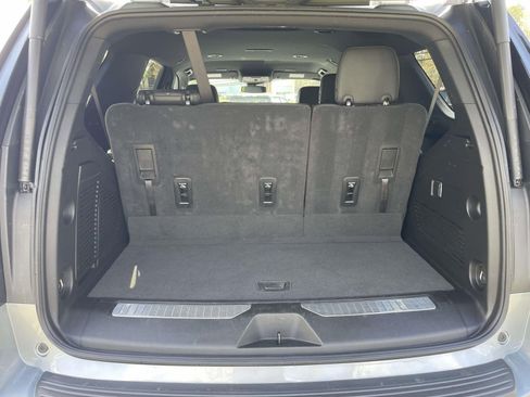 Used 2025 Chevrolet Tahoe Z71 image 17