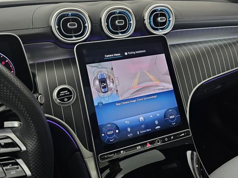 Certified 2025 Mercedes-Benz GLC 300 4MATIC image 38