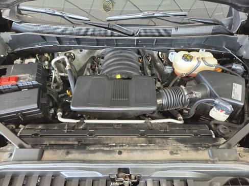 Used 2021 Chevrolet Silverado 1500 Custom Trail Boss AWD/4WD image 40