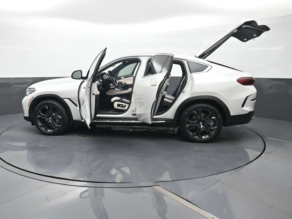 Used 2021 BMW X6 xDrive40i w/ Executive Package AWD/4WD image 27