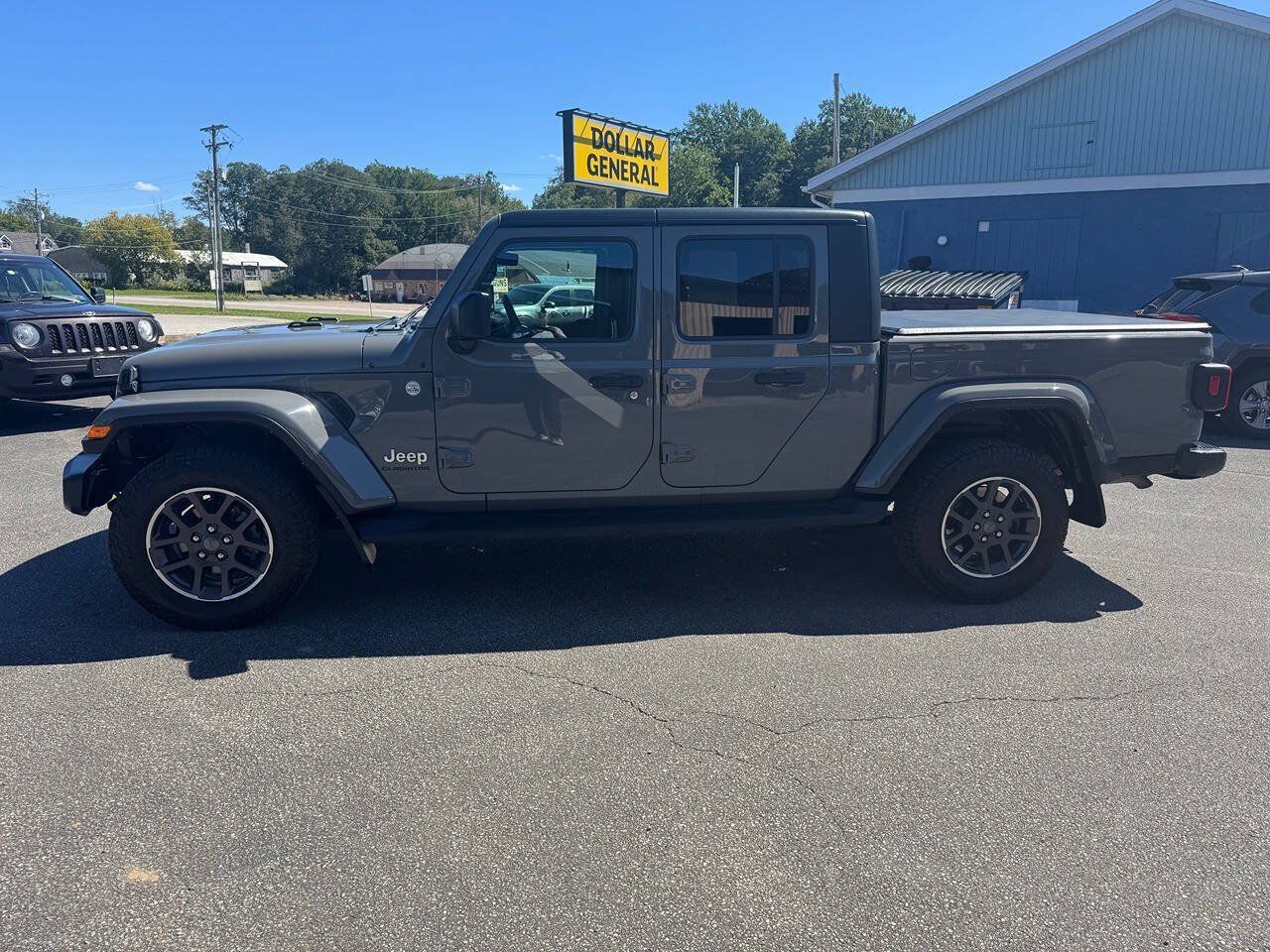 Used 2022 Jeep Gladiator Overland w/ Popular Equipment Package AWD/4WD image 4