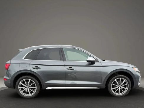 Used 2022 Audi SQ5 Premium AWD/4WD image 3