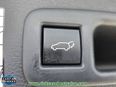 Used 2024 Toyota Highlander XLE image 16