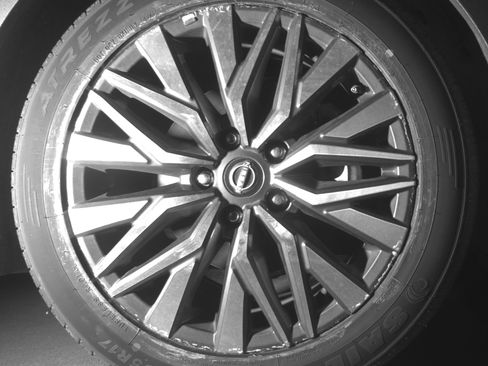 Used 2025 Nissan Altima 2.5 SV FWD image 13