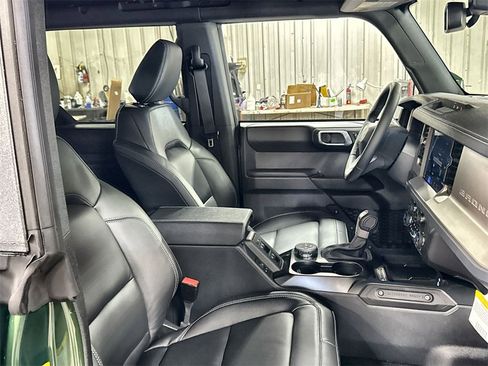New 2025 Ford Bronco Outer Banks image 31