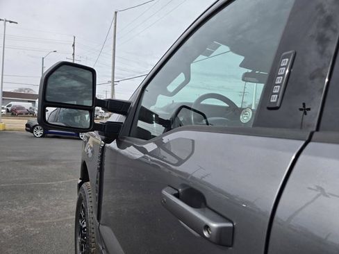 Certified 2024 Ford F250 Lariat w/ Black Appearance Package image 40