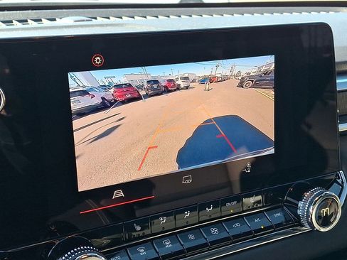 Used 2023 GMC Canyon Elevation w/ Elevation Premium Package image 15