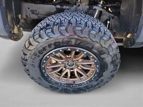 Used 2024 Toyota Tacoma TRD Sport w/ TRD Sport Upgrade Package image 11