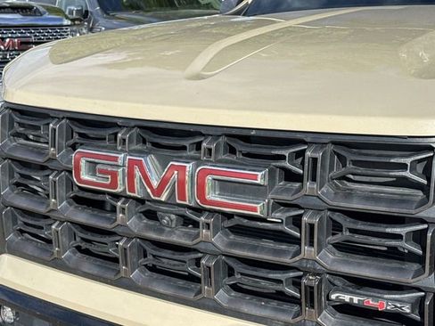 Used 2024 GMC Canyon AT4X image 31