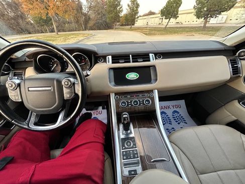Used 2017 Land Rover Range Rover Sport HSE image 19