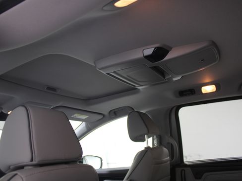 Used 2024 Honda Odyssey Elite image 20