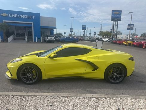 Used 2021 Chevrolet Corvette Stingray Preferred Cpe w/ Engine Appearance Package image 4