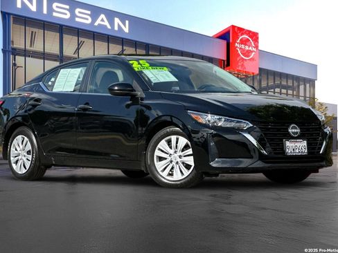 Used 2025 Nissan Sentra S FWD image 2