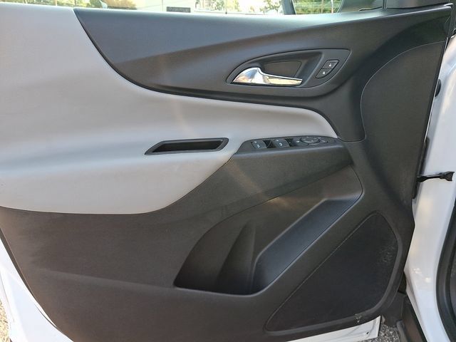 Certified 2023 Chevrolet Equinox LS w/ LS Convenience Package FWD image 13