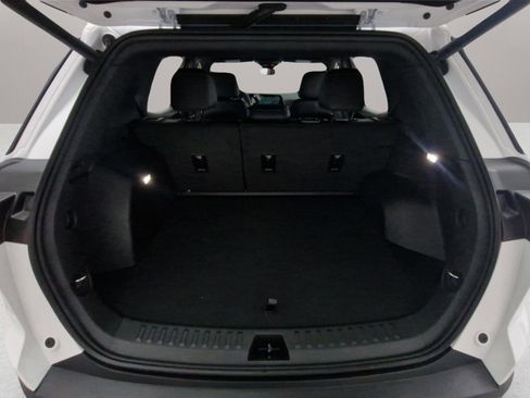 New 2026 Chevrolet Equinox LT w/ Convenience Package II image 9