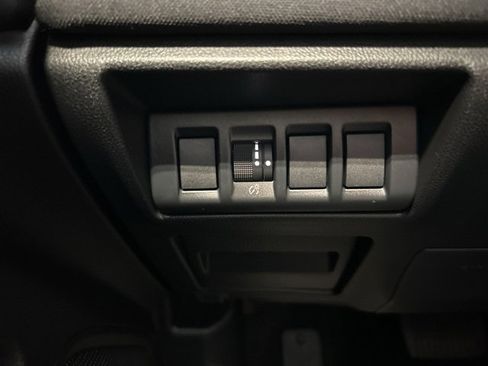 Used 2025 Subaru Outback 2.5i image 16