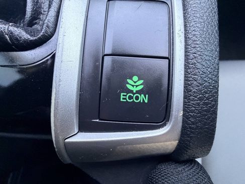 Used 2018 Honda Civic EX image 22