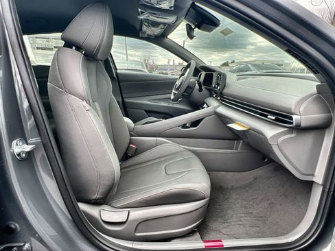 New 2026 Hyundai Elantra Sport image 25