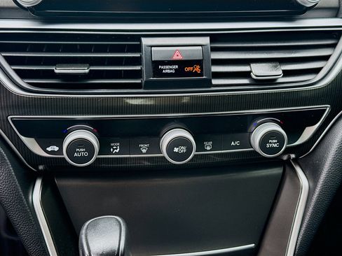 Used 2020 Honda Accord Sport image 14