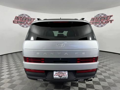 Used 2025 Hyundai Santa Fe SEL AWD/4WD image 6