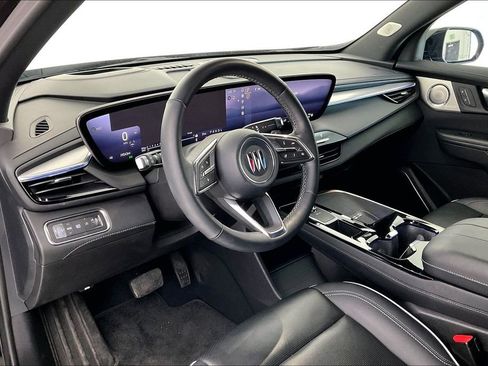 Used 2025 Buick Enclave Avenir w/ Trailering Package, 5000 lbs. image 18