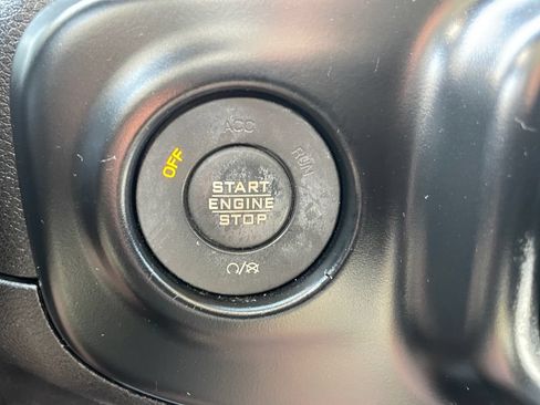Used 2020 Jeep Wrangler Unlimited Sport AWD/4WD image 37