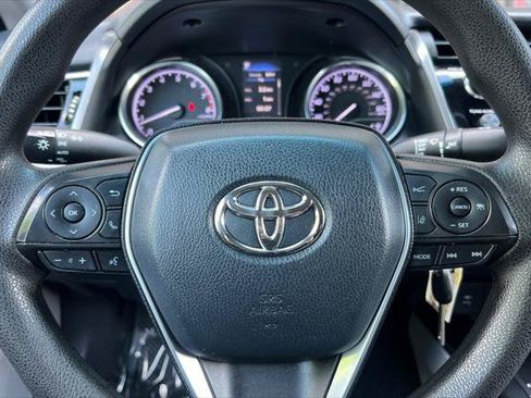 Certified 2018 Toyota Camry LE FWD image 22
