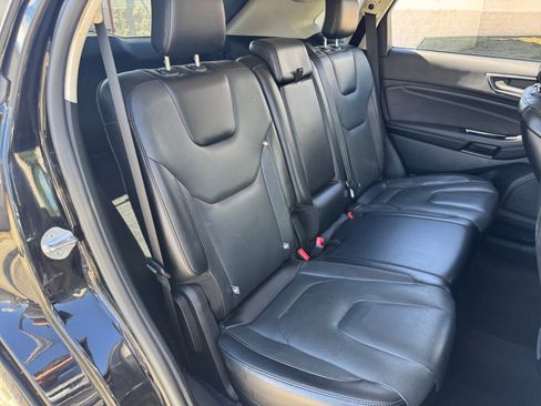 Used 2019 Ford Edge Titanium w/ Equipment Group 301A image 19