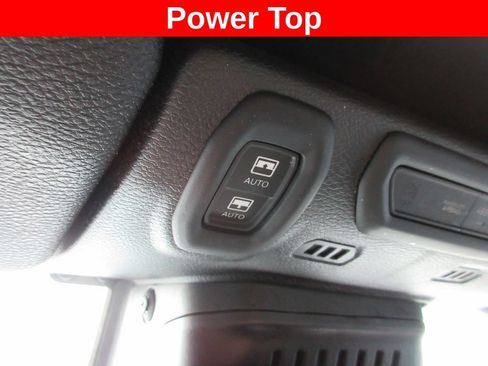 Used 2019 Jeep Wrangler Unlimited Rubicon AWD/4WD image 13