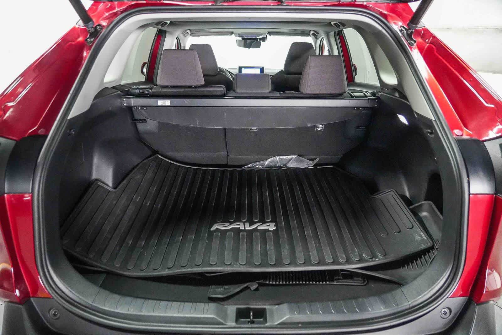 Certified 2023 Toyota RAV4 XLE w/ Convenience Package FWD image 28
