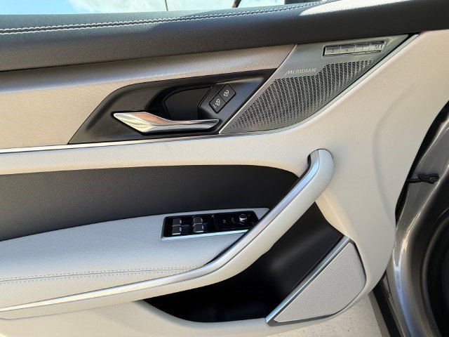 New 2026 Jaguar F-PACE R-Dynamic S AWD/4WD image 11