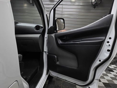Used 2021 Nissan NV200 S FWD image 29