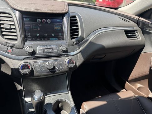 Used 2014 Chevrolet Impala LT w/ Premium Seating Package FWD image 19