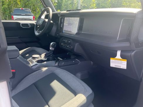 New 2026 Ford Bronco 4-Door AWD/4WD image 11