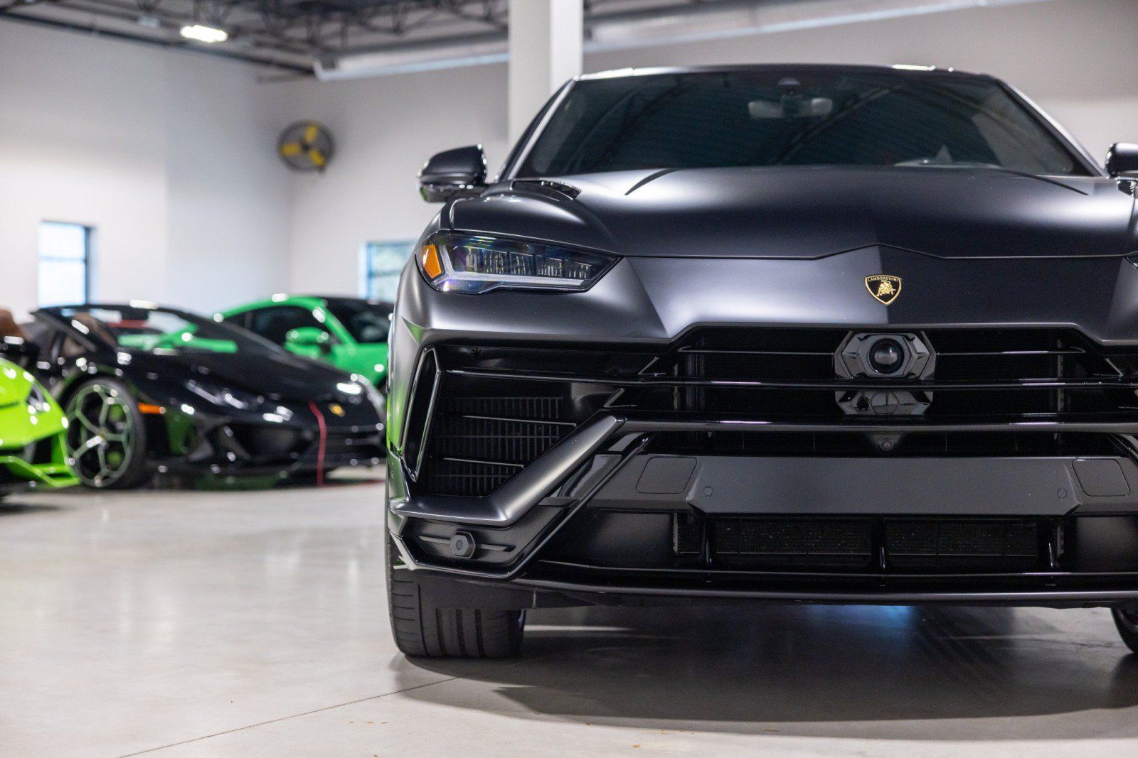 Used 2024 Lamborghini Urus S AWD/4WD image 22
