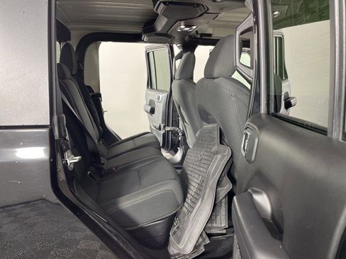 Used 2022 Jeep Gladiator Sport image 37