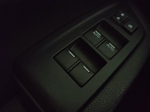 Used 2018 Honda Pilot EX image 27