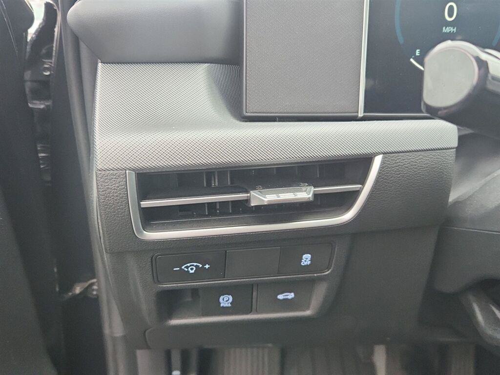 Used 2025 Hyundai Sonata SEL FWD image 19