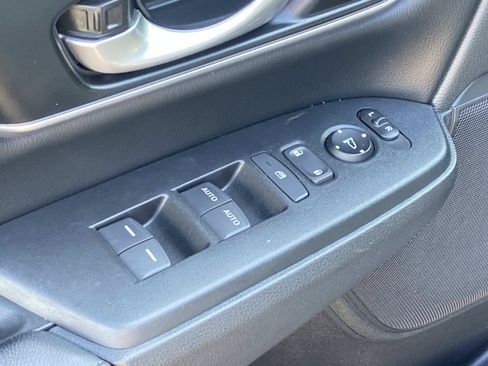Used 2021 Honda CR-V EX-L image 19