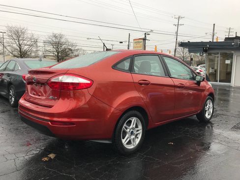 Used 2018 Ford Fiesta SE image 7