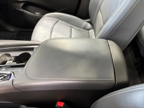 Used 2023 Buick Enclave Essence w/ Experience Buick Package AWD/4WD image 29