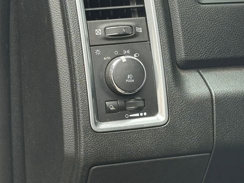 Used 2018 RAM 2500 Power Wagon w/ Leather & Luxury Group image 21